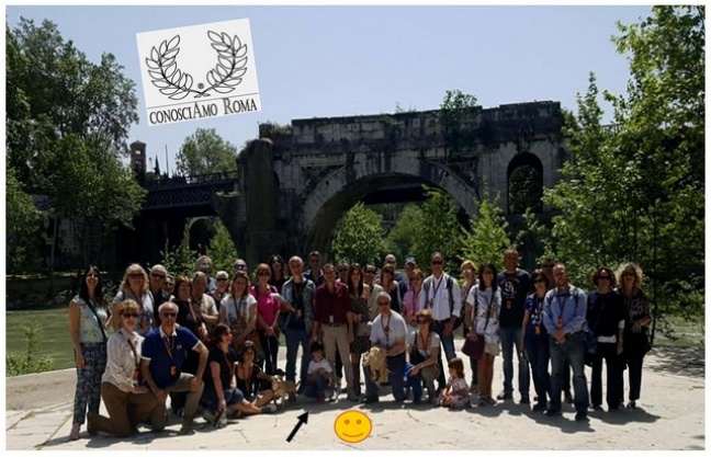 &quot; Foto di gruppo sull&#039; Isola Tiberina &quot;