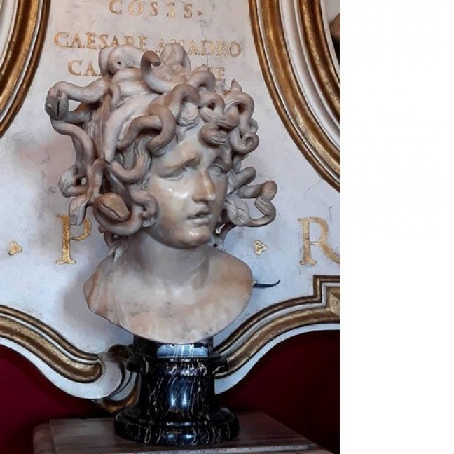 " Busto di medusa di G.L. Bernini "