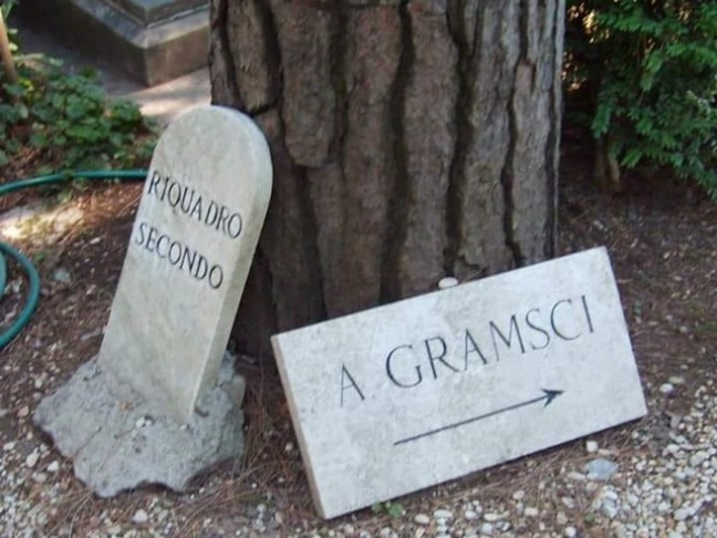 " Gramsci al Cimitero acattolico "