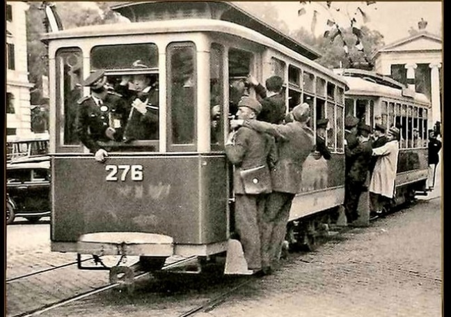 &quot; Attaccati al tram... &quot;